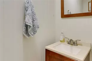 173 Congdon St, Providence, RI 02906 - Photo 17