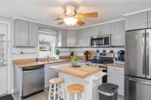 250 Benefit St, Pawtucket, RI 02861 - Photo 5