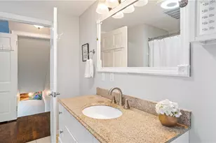 250 Benefit St, Pawtucket, RI 02861 - Photo 9