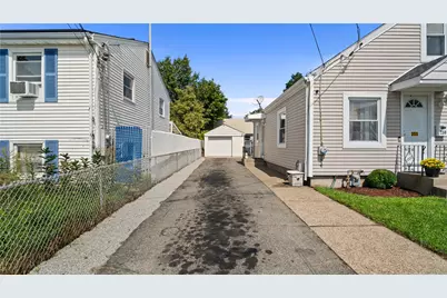 250 Benefit Street, Pawtucket, RI 02861 - Photo 3