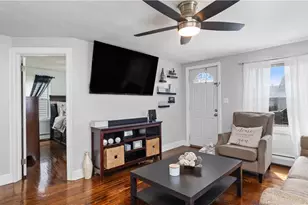 250 Benefit St, Pawtucket, RI 02861 - Photo 13