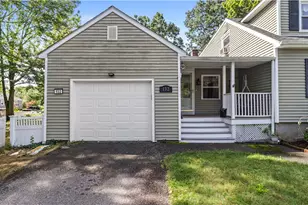 132 Davis Ave, Cranston, RI 02910 - Photo 3