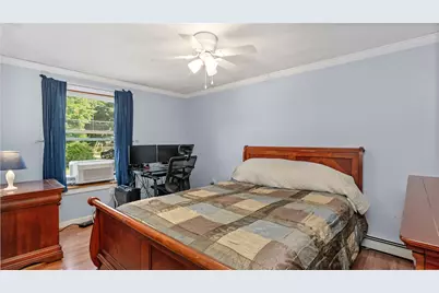 132 Davis Avenue, Cranston, RI 02910 - Photo 9