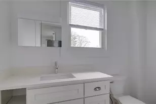33 Third St, Newport, RI 02840 - Photo 19