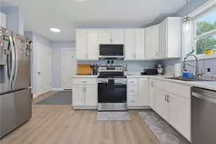 96 Carter Ave, Pawtucket, RI 02861 - Photo 15