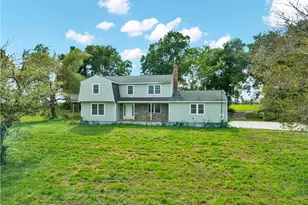 91 Wintechog Hill Rd, No Stonington, CT 06359 - Photo 17