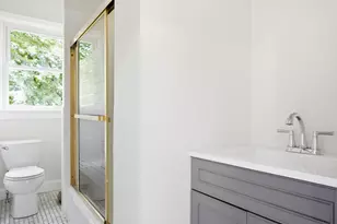 45 Eddy St, Cranston, RI 02920 - Photo 13