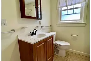 146 Lancaster St, Providence, RI 02906 - Photo 15