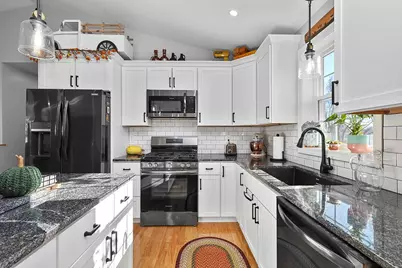 162 Bertenshaw Road, Woonsocket, RI 02895 - Photo 9