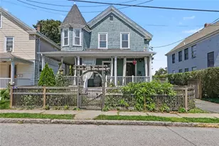 24 Russell Ave, Newport, RI 02840 - Photo 1