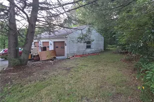 5 Pine Hill Rd, Johnston, RI 02919 - Photo 19