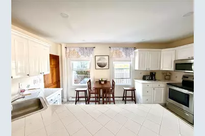 13 Holland Street #1, Newport, RI 02840 - Photo 9