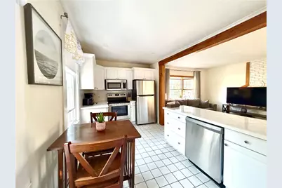 13 Holland Street #1, Newport, RI 02840 - Photo 5