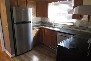 42 Peter St, Providence, RI 02904 - Photo 3