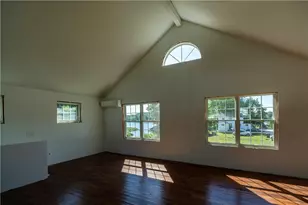 64 Carder Rd, Warwick, RI 02889 - Photo 5