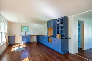 64 Carder Rd, Warwick, RI 02889 - Photo 7
