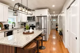 25 Rutland St, Providence, RI 02907 - Photo 5