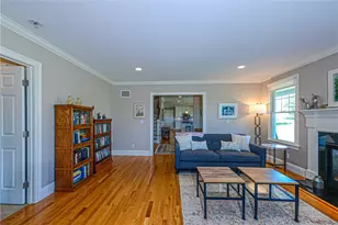 171 Ferry Landing Cir, Portsmouth, RI 02871 - Photo 11
