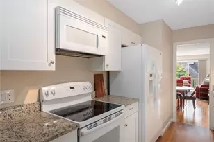 325 North Ln, Bristol, RI 02809 - Photo 7