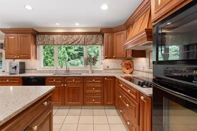 2 Lancers Lane, Lincoln, RI 02865 - Photo 7