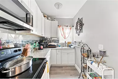 175 Walcott Street, Pawtucket, RI 02860 - Photo 21