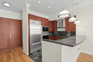 341 Thames St, Bristol, RI 02809 - Photo 13