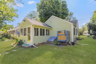 20 Samuel Rodman Street, South Kingstown, RI 02879 - Photo 9