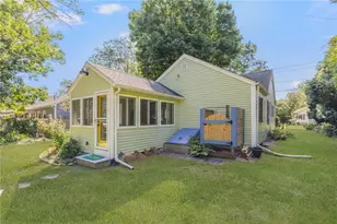 20 Samuel Rodman St, South Kingstown, RI 02879 - Photo 9