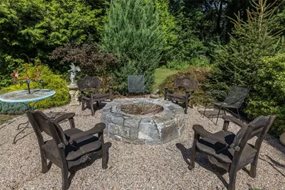 20 Samuel Rodman Street, South Kingstown, RI 02879 - Photo 15