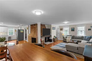 17 Bank St, Warwick, RI 02888 - Photo 3