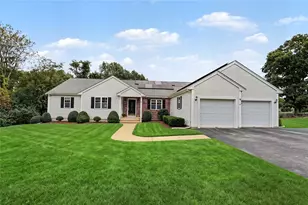 23 Valley Stream Dr, Cumberland, RI 02864 - Photo 1