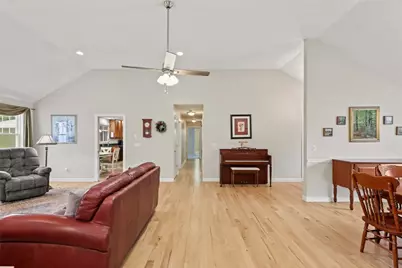 23 Valley Stream Drive, Cumberland, RI 02864 - Photo 11