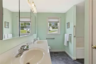 23 Valley Stream Dr, Cumberland, RI 02864 - Photo 23