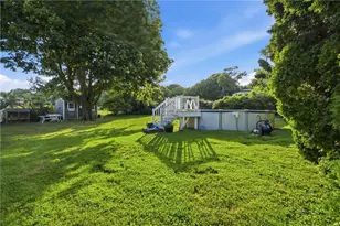 11 Linda Ave, Portsmouth, RI 02871 - Photo 5