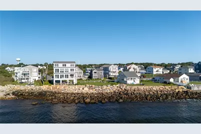 29 Glenwood Avenue, Narragansett, RI 02882 - Photo 3