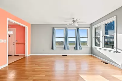 29 Glenwood Avenue, Narragansett, RI 02882 - Photo 9