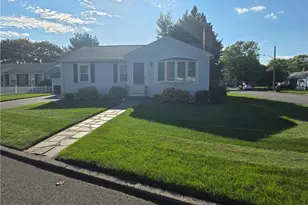59 Ferncrest Dr, Pawtucket, RI 02861 - Photo 3