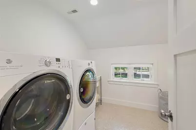 118 Howland Avenue, Middletown, RI 02842 - Photo 25