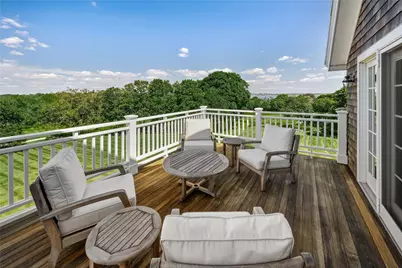 303 Howland Avenue, Middletown, RI 02842 - Photo 21