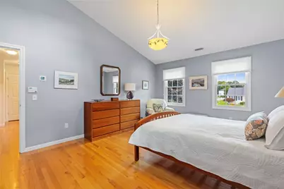 38 Lindsay Lane, Cranston, RI 02921 - Photo 31