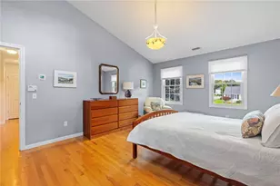 38 Lindsay Ln, Cranston, RI 02921 - Photo 31