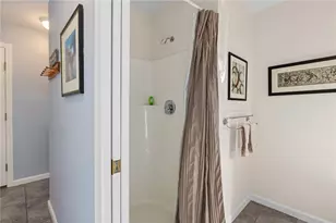 38 Lindsay Ln, Cranston, RI 02921 - Photo 27