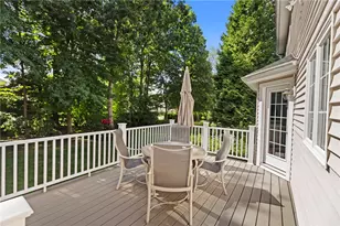 38 Lindsay Ln, Cranston, RI 02921 - Photo 45