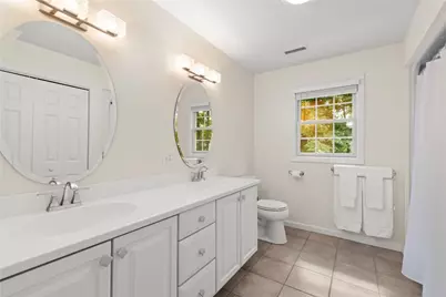 38 Lindsay Lane, Cranston, RI 02921 - Photo 33
