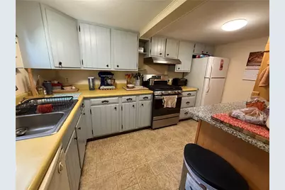 8 Pike Street, South Kingstown, RI 02879 - Photo 3