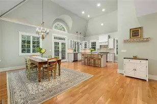 26 Thayer Ave, Narragansett, RI 02882 - Photo 9