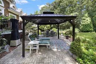26 Thayer Ave, Narragansett, RI 02882 - Photo 35