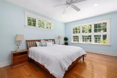 26 Thayer Avenue, Narragansett, RI 02882 - Photo 15