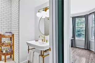 8 Slocum St, Providence, RI 02909 - Photo 25