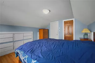36 Becker Ave, East Providence, RI 02915 - Photo 21